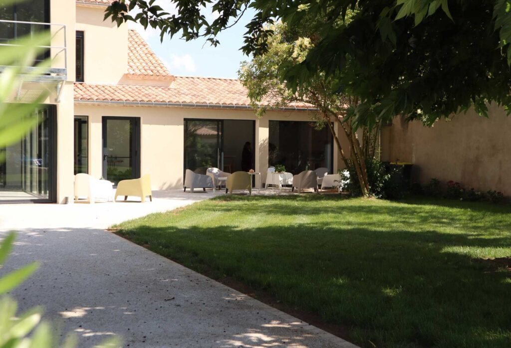 cote-jardin-le-hangar-bassedf